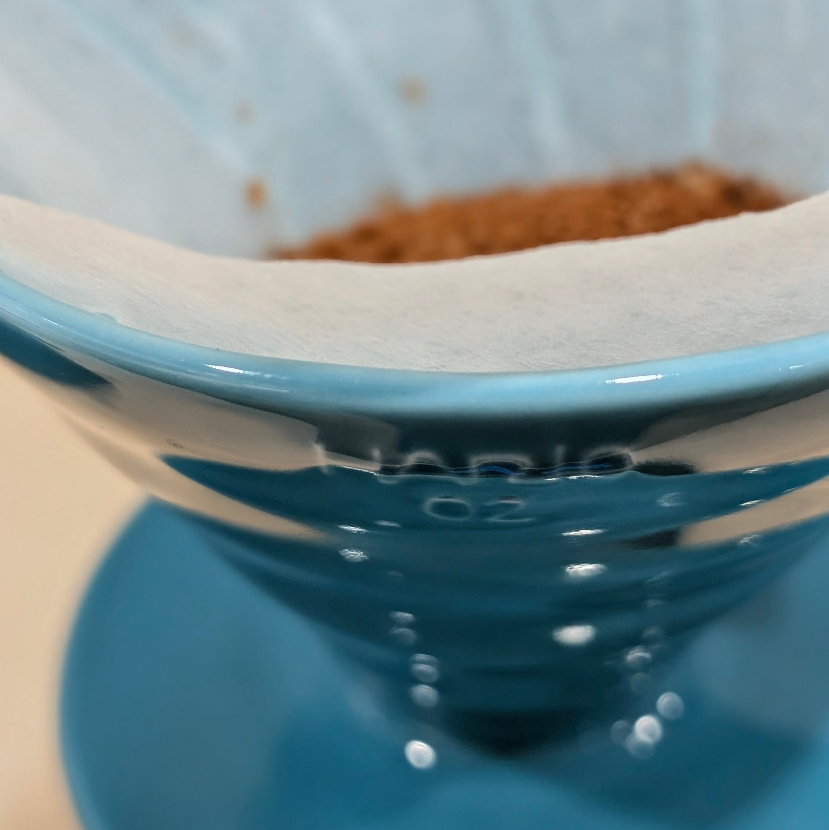 Hario V60 02 - Blue Ceramic - Lulo Coffee